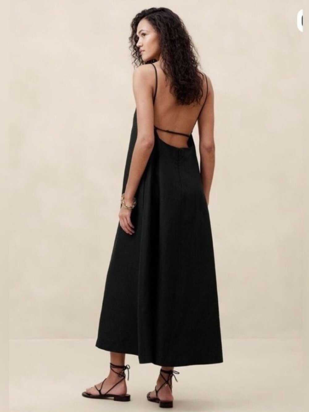 Banana Republic: Silk-Linen Maxi Dress - Picture 2 of 5